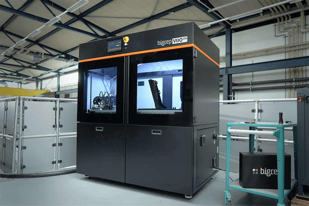 BigRep VIIO 250 large format 3D printing in warehouse